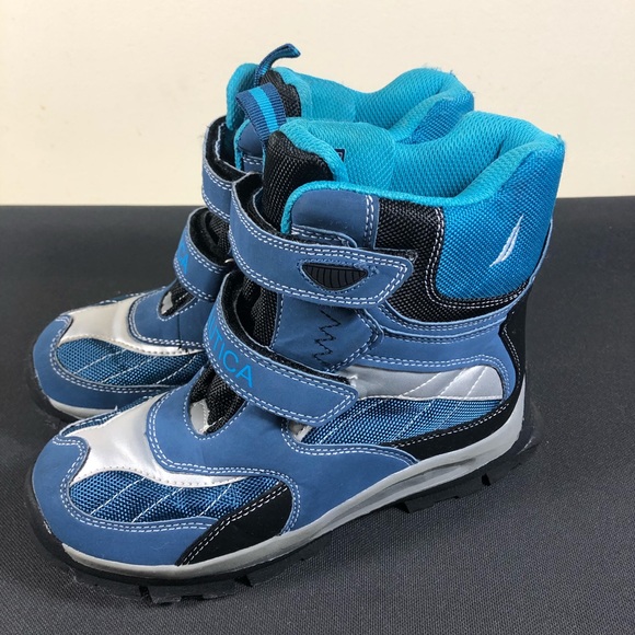 Nautica Boys Snow Boots. - Picture 4 of 5